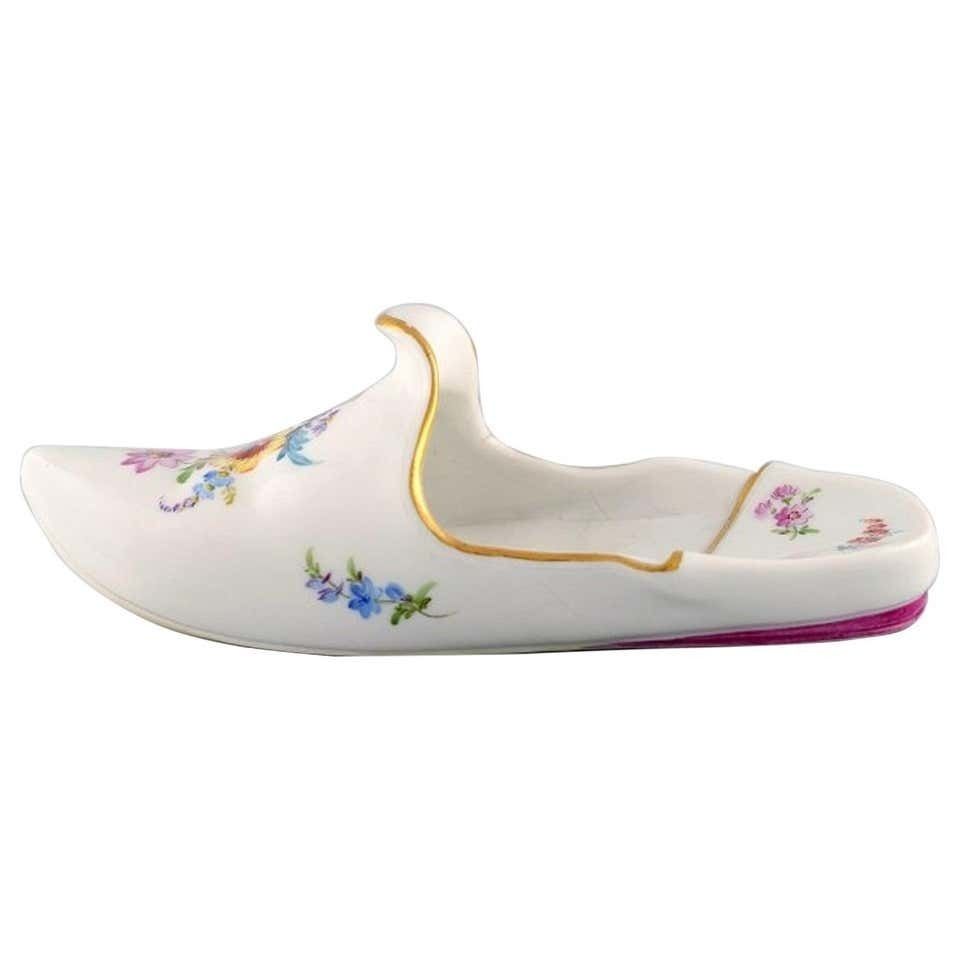 Antik Meissen Slipper In Hand Painted Porcelain With Floral Motifs, 19th Century photo furniture