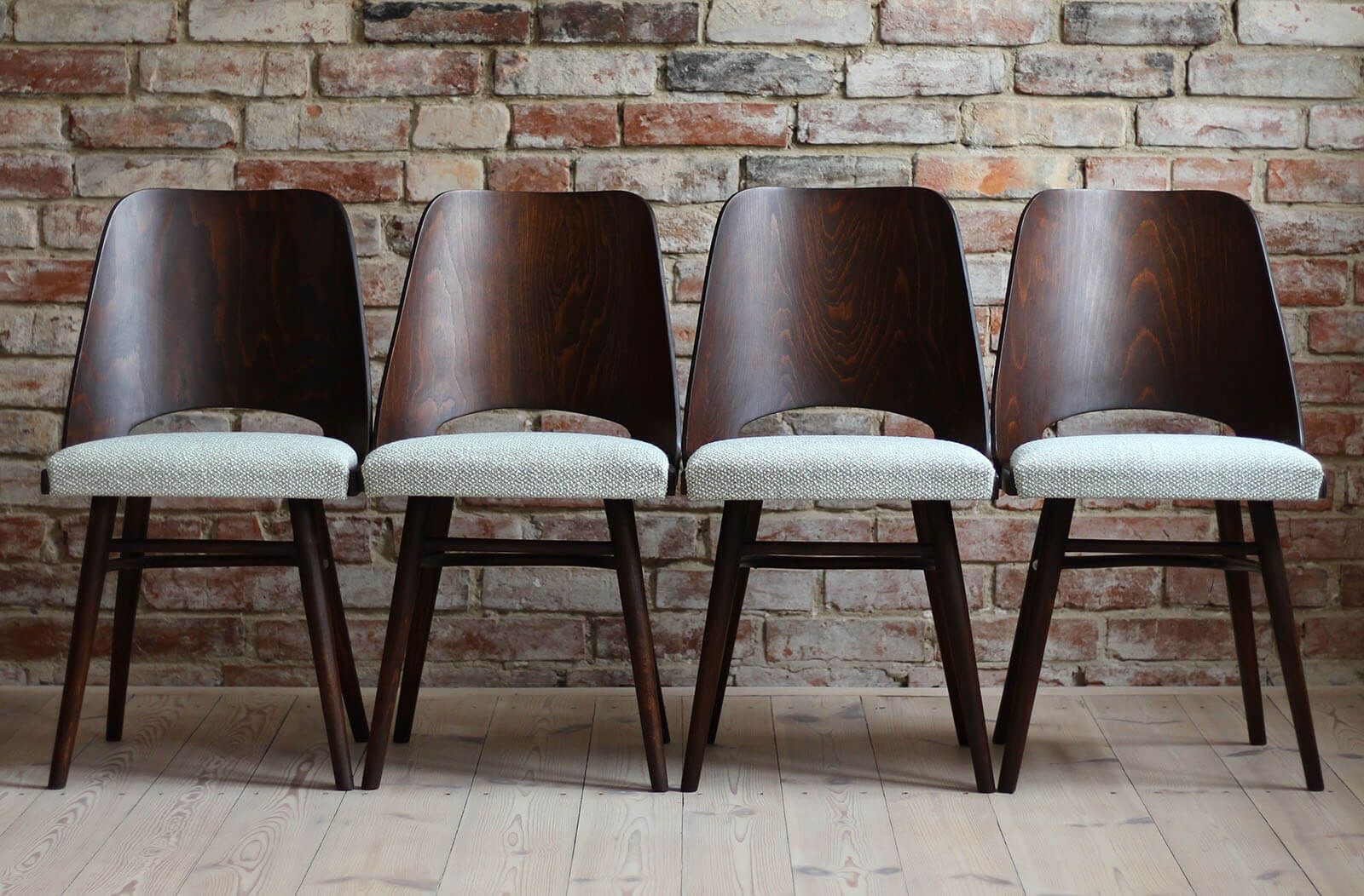 Set Of 4 Dining Chairs By Radomir Hofman For Ton, Model 514, Reupholstered In Creamy Mint Boucle By Sahco photo for sale