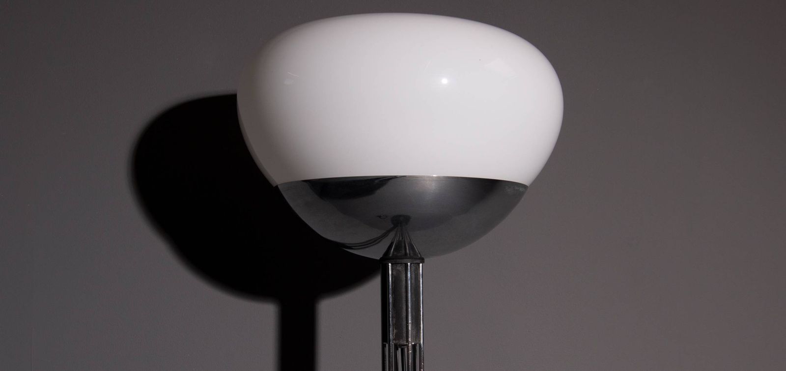 Italiaans Design Vloerlamp, Ca. Jaren 1970 photo for sale