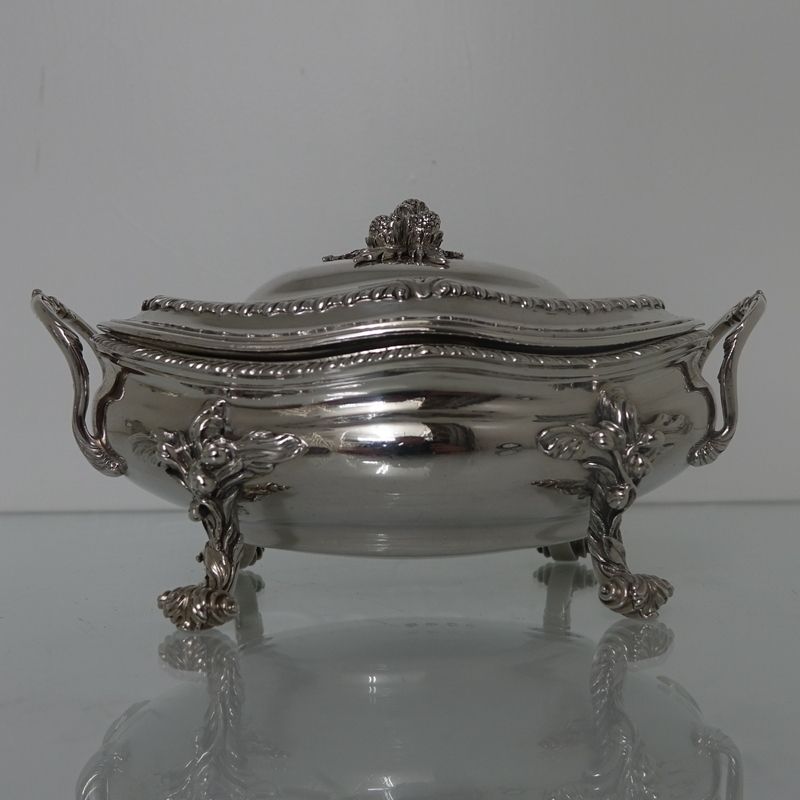 Sterling Silver Pair Of George III Sauce Tureens London 1767 Walter Tweedie photo Home Decor