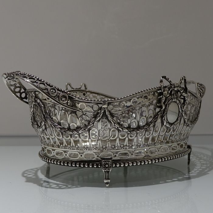 Early 20th Century George V Antique Sterling Silver Basket London 1911 Wakely & Wheeler photo for sale
