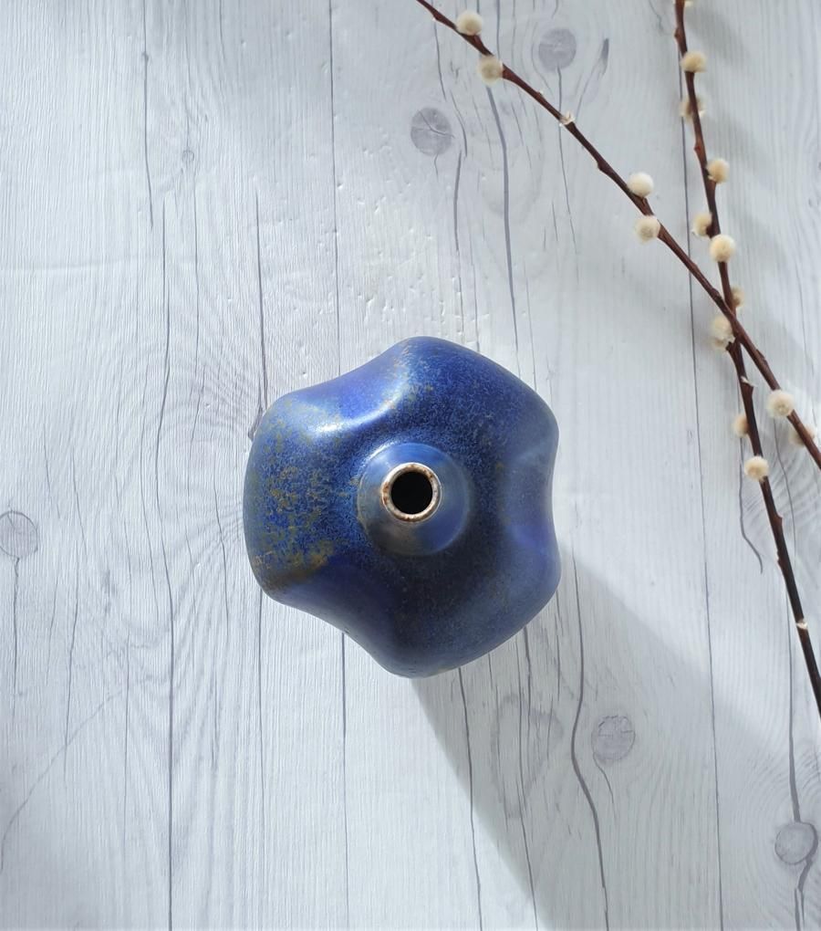 photo buy Reiner Gehrig, Grünstadt Studio, Matte Cedar, Sand And Blue Running Glaze Bottle Vase | 1970s