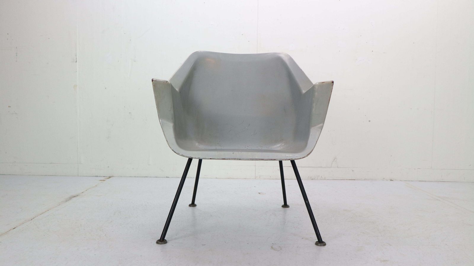 416 Fiberglass Shell Chair By Wim Rietveld & Andre Cordemeyer For Gispen, 1950s photo furniture