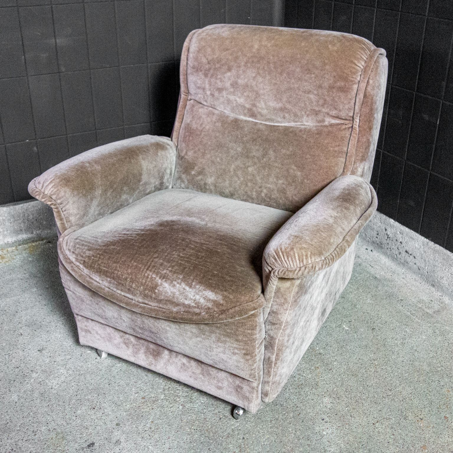 Vintage Modulaire Hoekbank En Fauteuils Van Fluweel – Lila – Ca. Jaren 1970 photo vinterior