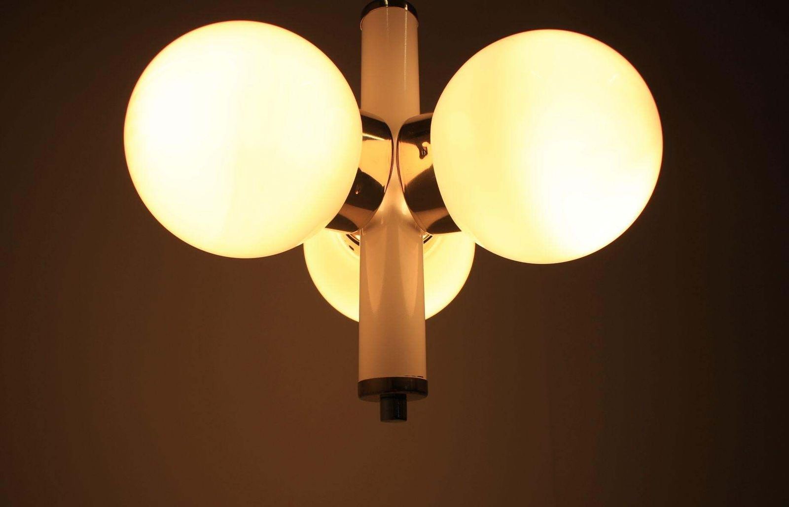 Mid Century Chandelier Sputnik, Kamenicky Senov, 1970s. photo vintage