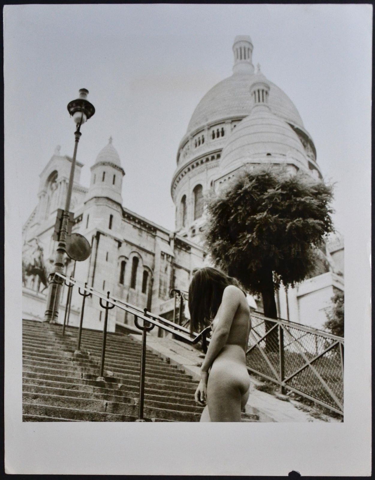 Ghnassia Paris Nude In Front Of Sacré Cour