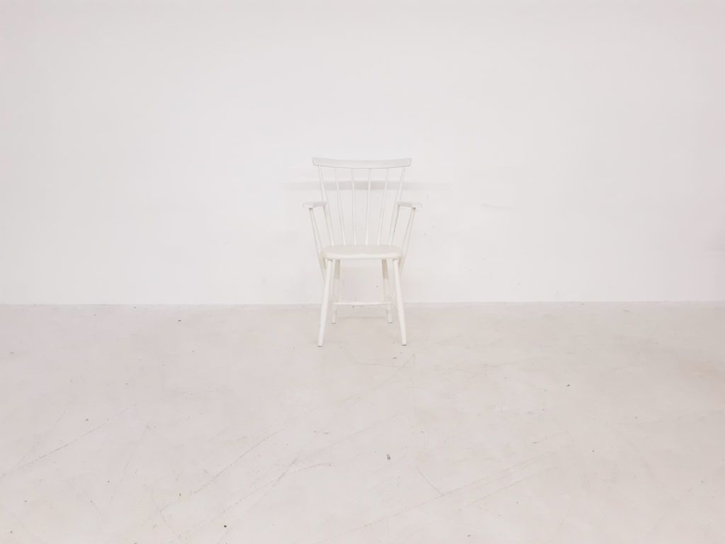 Mid Century White Spindle Back Arm Chair photo furniture