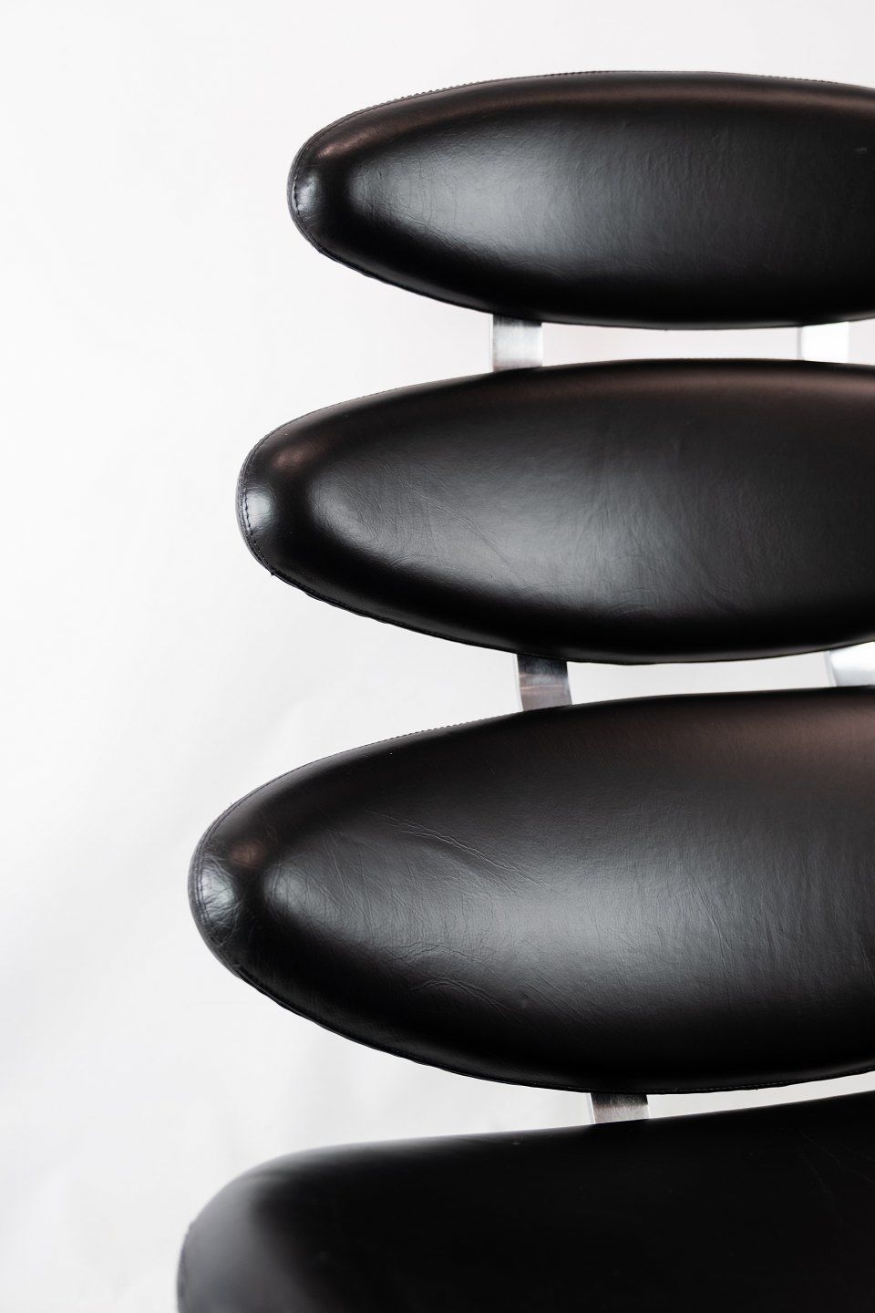 Corona Easy Chair, Model Ej 5, Designed By Poul M. Volther In 1964 And Manufactured At Erik Jørgensen. photo vinterior
