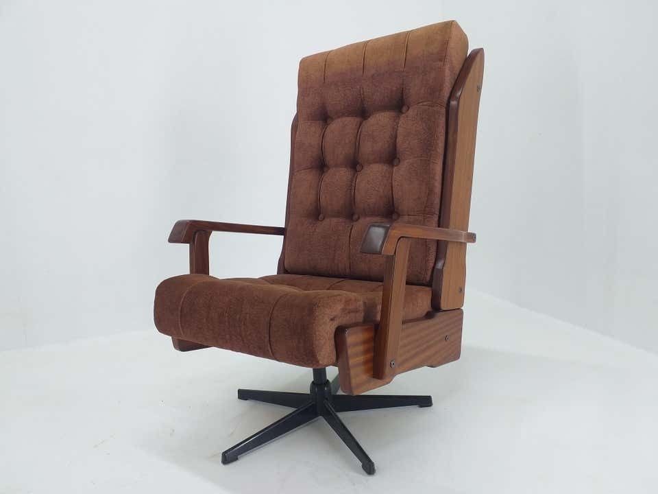 Mid Century Scandinavian Swivel Armchair, Norway, 1970s. photo for sale