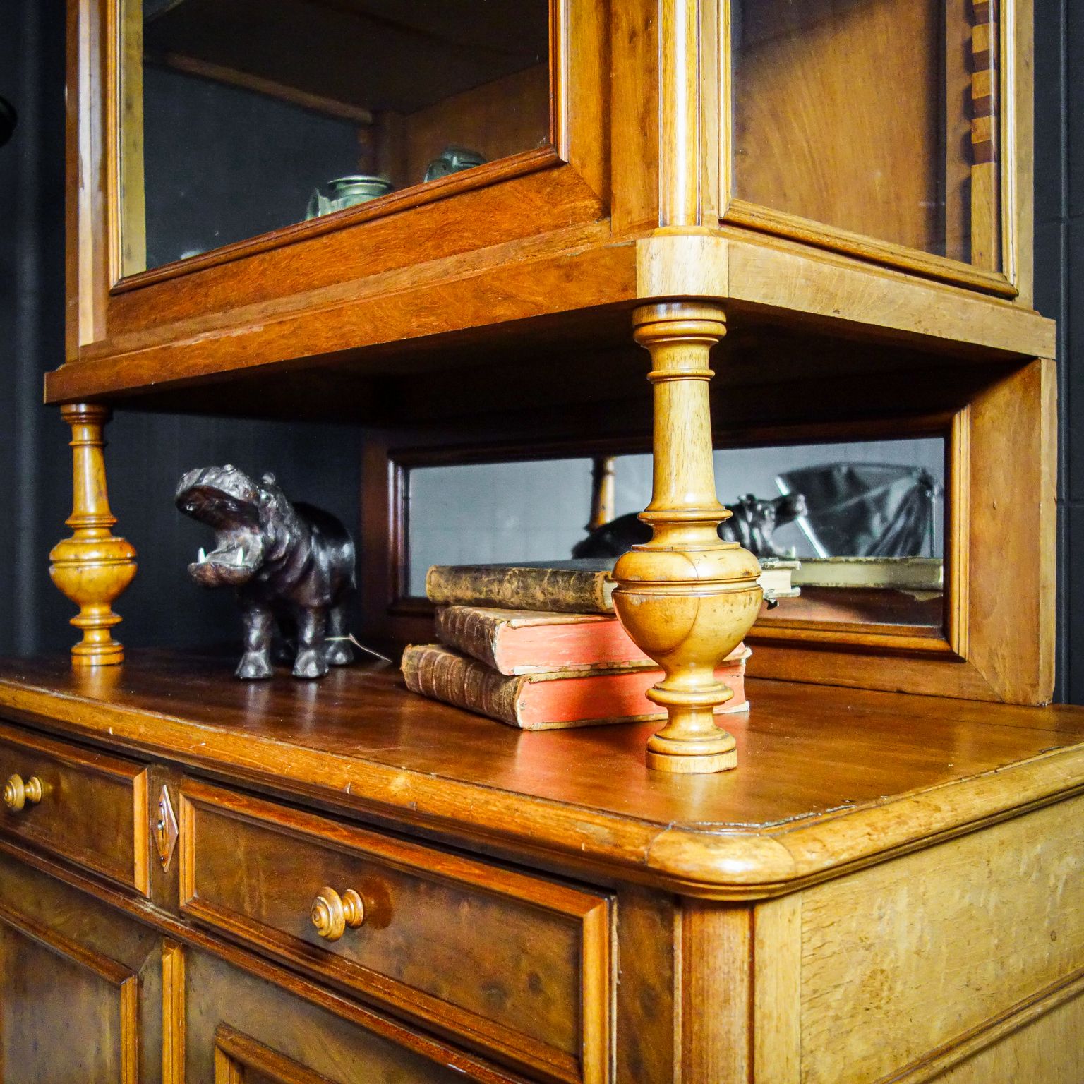 Hoge Tweedelige Engelse Kast | Jaren 1920 photo furniture