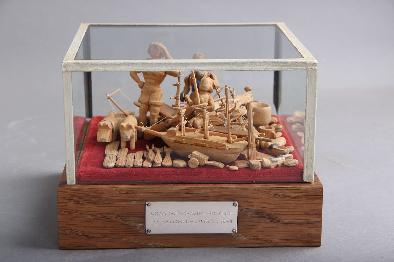 Wooden Figures Handcrafted By Victor Mehl (1911 1944) Produced By Danish Prisoners Of War During World War II.