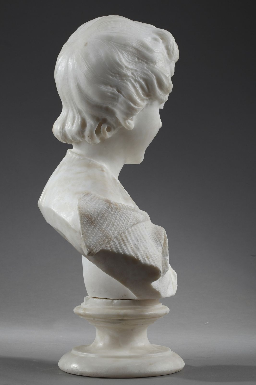 photo buy Sculpture en albâtre « Buste de jeune fille », XIXe siècle