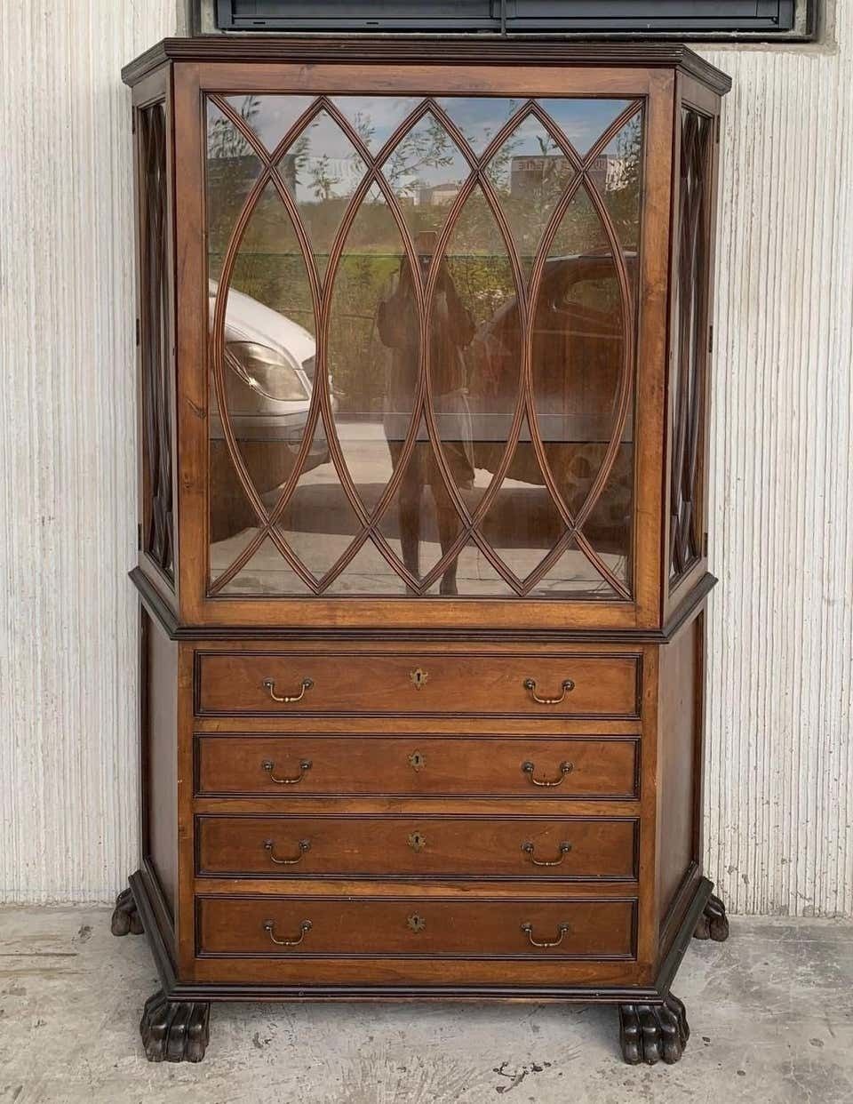 Vitrine Art Nouveau française en bois fruitier, quatre tiroirs photo furniture