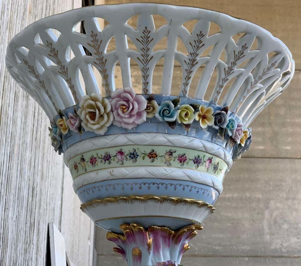 Présentoir figuratif en porcelaine de Sèvres, corbeille à fruits surélevée, XIXe siècle photo 14573.0