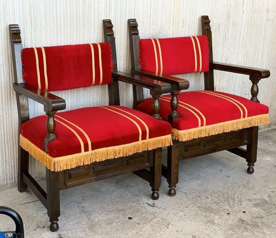 Fauteuils espagnols en noyer sculpté et velours rouge, 46 unités disponibles photo Mobilier