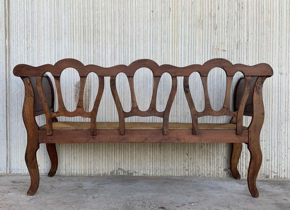 Ensemble de cinq pièces : un banc et quatre chaises victoriennes, bois et rotin, XXe siècle photo buy