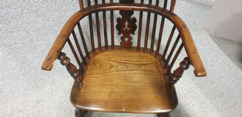 Tall Yew Wood Windsor Chair photo 995.0