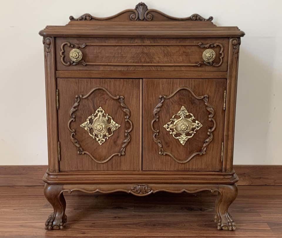 20th Century Pair Of French Nightstands With One Drawer And Doors And Claw Feet photo for sale