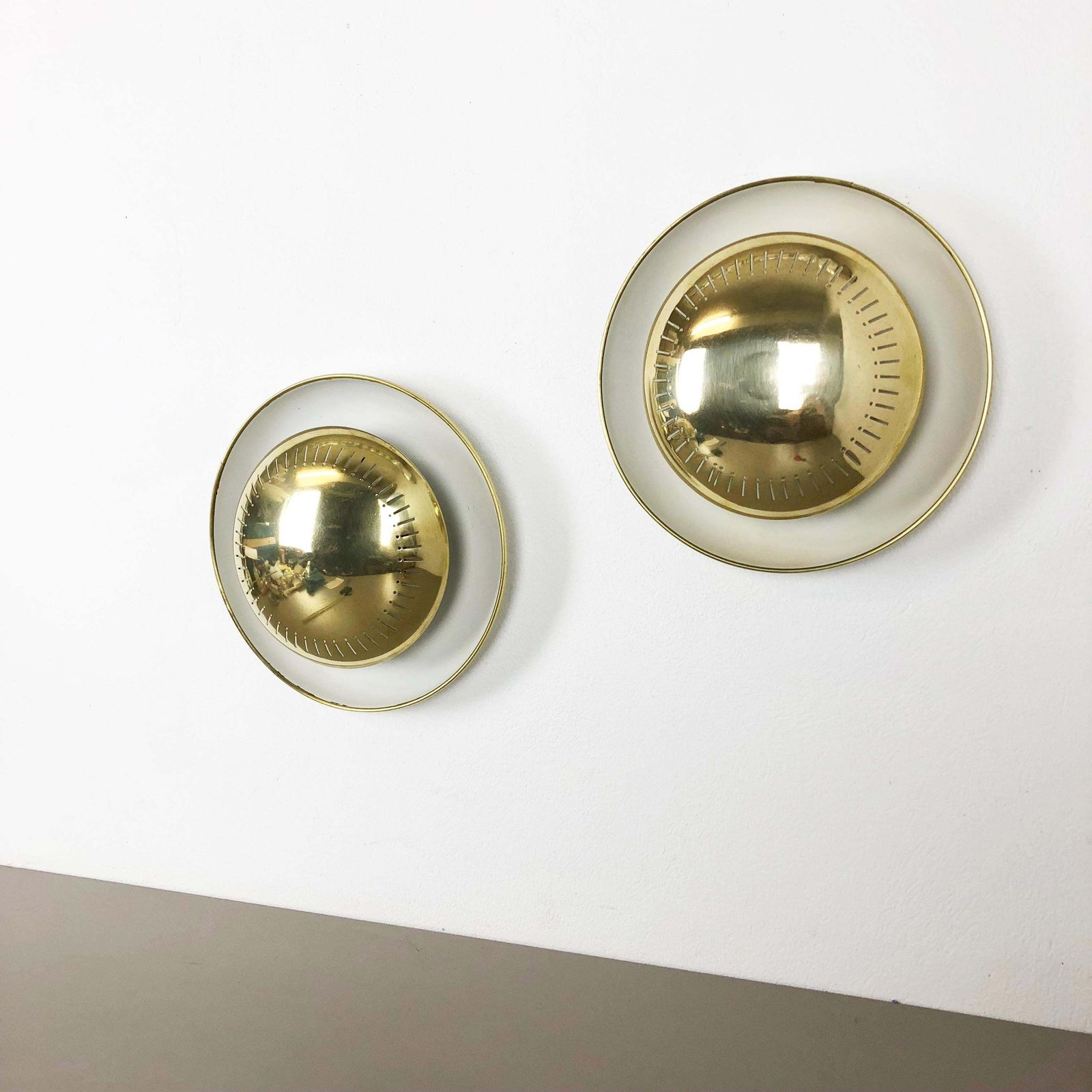 Set Of Two Modernist Stilnovo Style Brass Metal Sconces Wall Light, Italy, 1950s