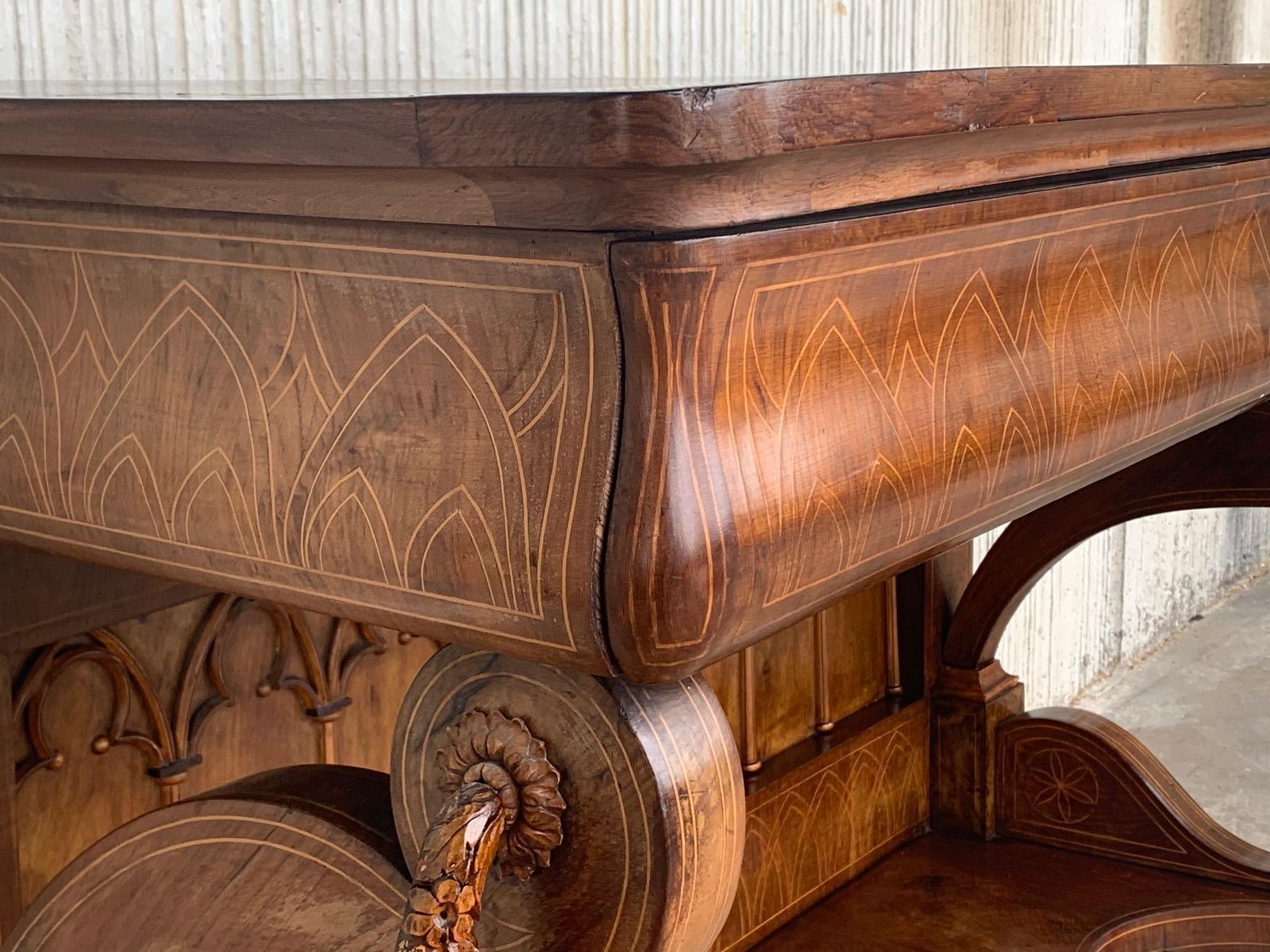 photo furniture Console Biedermeier d'époque en noyer avec tiroir, Autriche, vers 1830