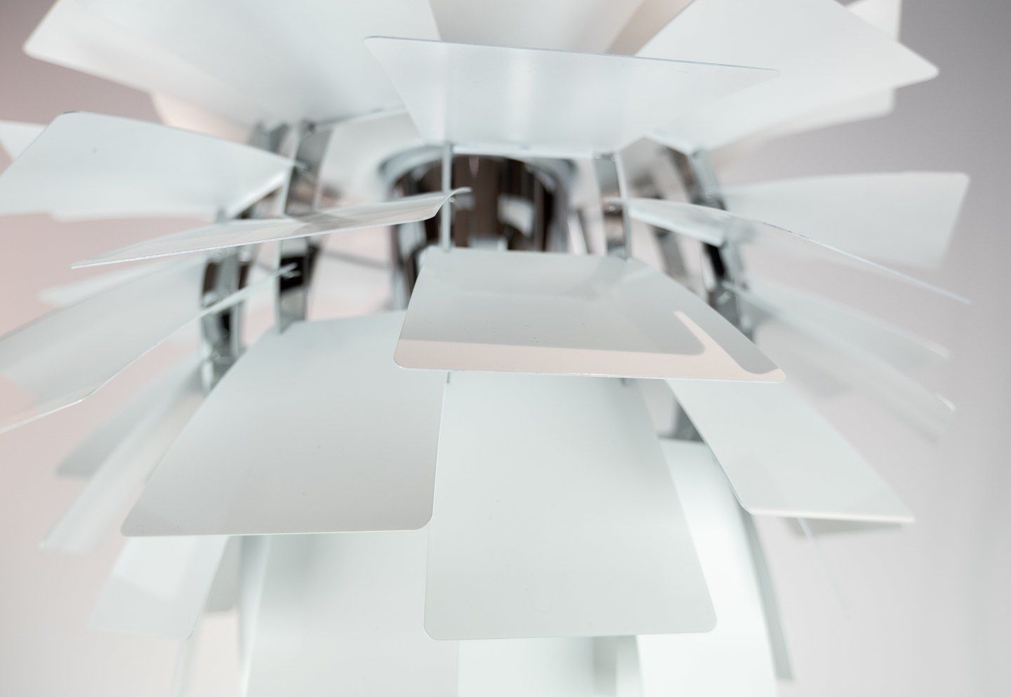 White Artichoke, ø48, Designed By Poul Henningsen In 1958 And Manufactured By Louis Poulsen. photo for sale