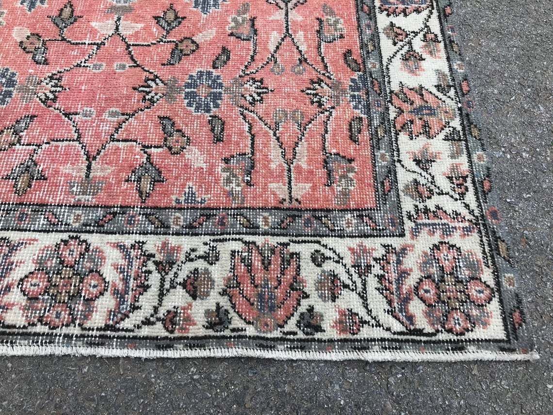 Turkish Rug,Bohemian Carpet,Vintage Oushak Area Carpet,Decorative Handmade Anatolian Wool Carpet photo furniture
