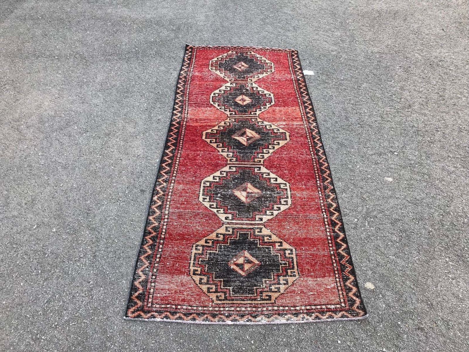 Runner Rug,Red Runner,Oushak Runner,Wool Rug,Home Decor,Anatolian Runner,Turkish Rug,Bohemian Rug,Area Rug,Carpet Rug,Turkish Runner Rug, photo vintage