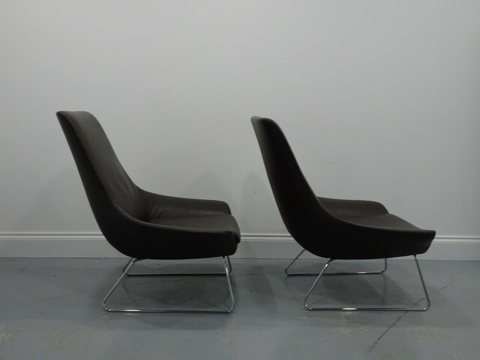 Pair Of Walter Knoll Flow Chair's In Premium Chocolate Leather photo for sale