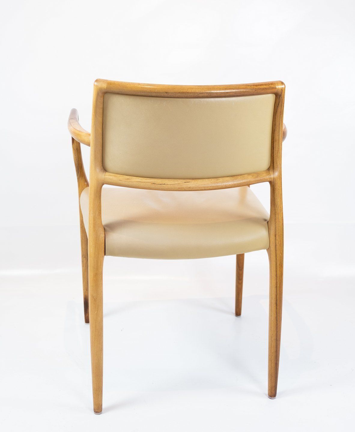 photo furniture A Pair Of Armchairs, Model 65 Made In Rosewood  And Bright Leather By Niels O. Møller And J.L. Moller   1968