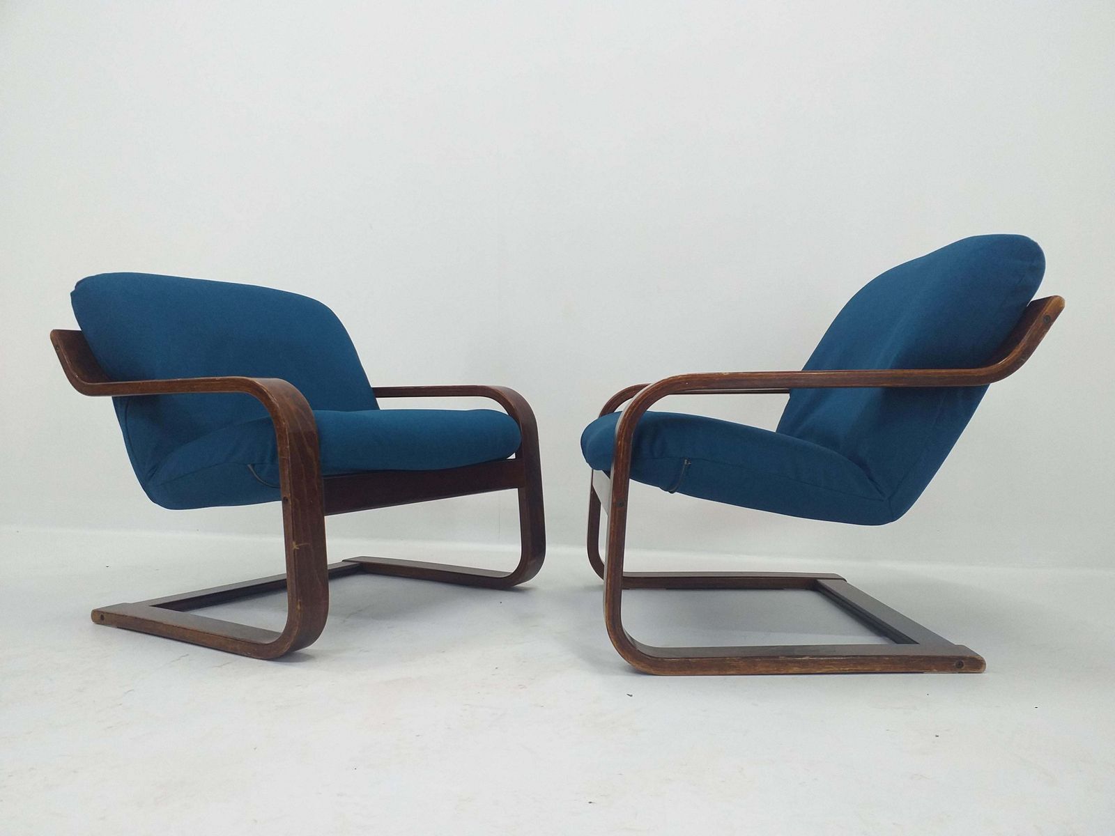 Pair Of Mid Century Lounge Armchairs Westnofa, Norway, 1970s