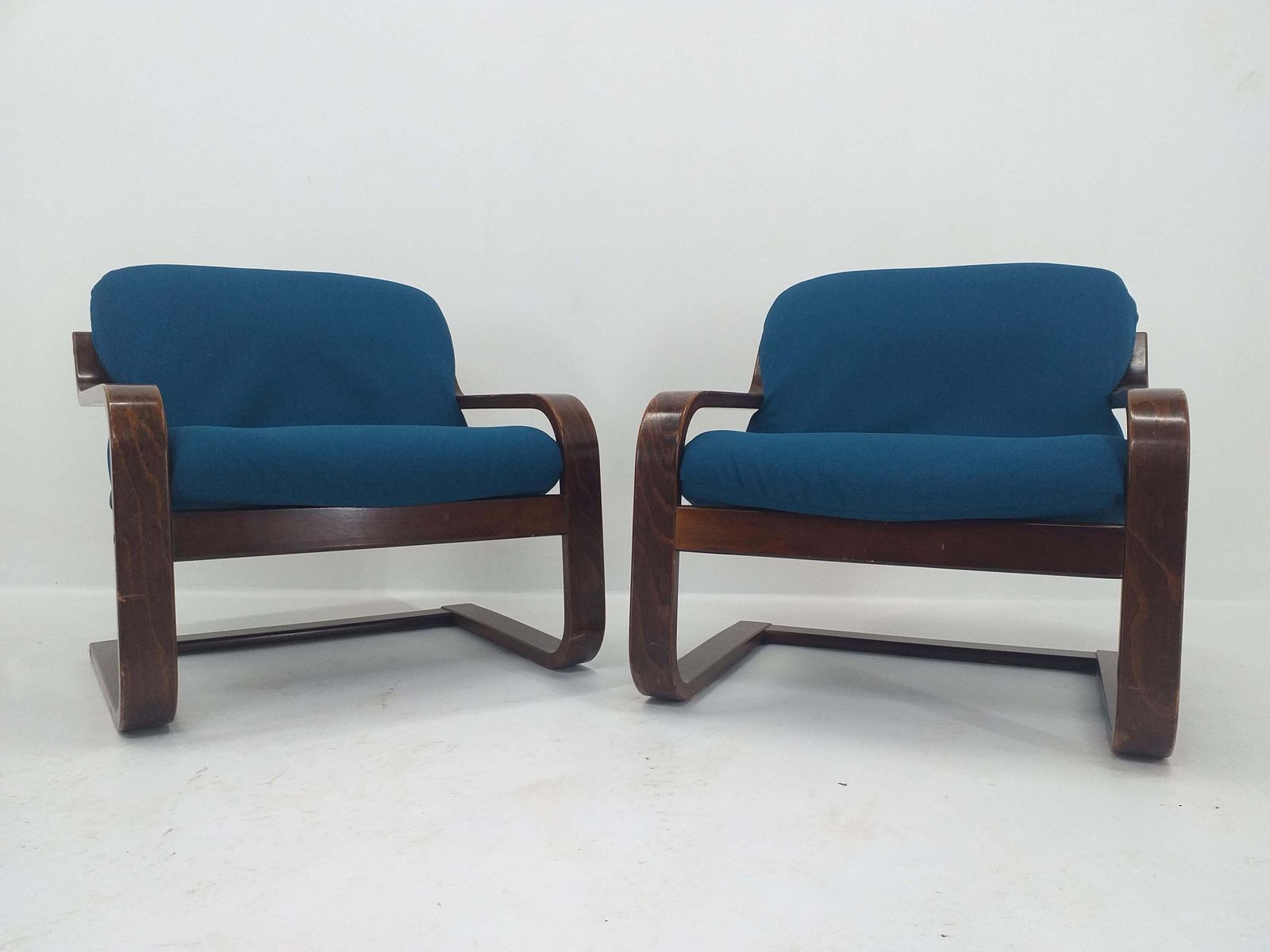 Pair Of Mid Century Lounge Armchairs Westnofa, Norway, 1970s photo vintage
