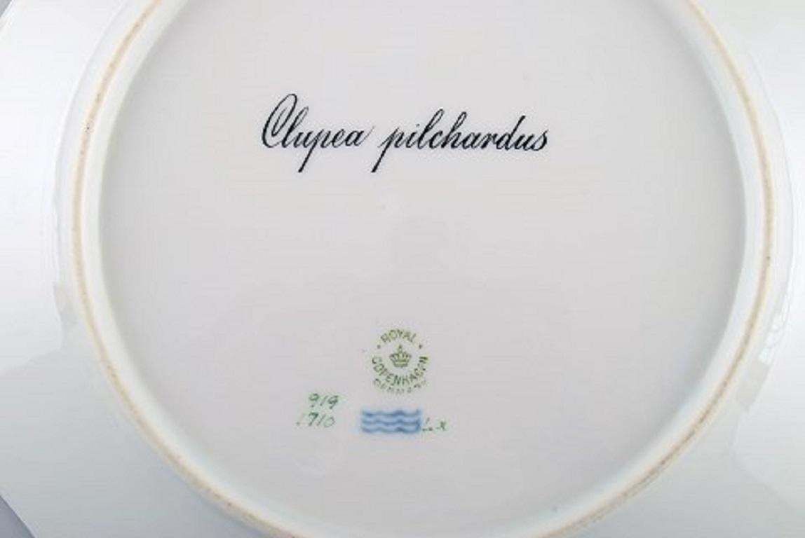 Royal Copenhagen Fish Plate With Green Edge, Gold Decoration And Fish Motif photo Home Decor