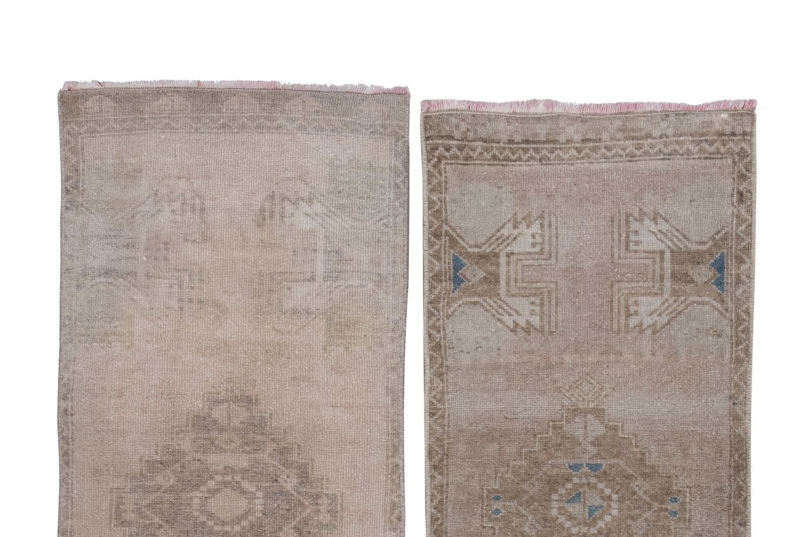 Set Of Two Yastik Rug Distressed Low Pile Petite Rug Faded Mat 48 X 116   46 X 110 Cm photo vinterior