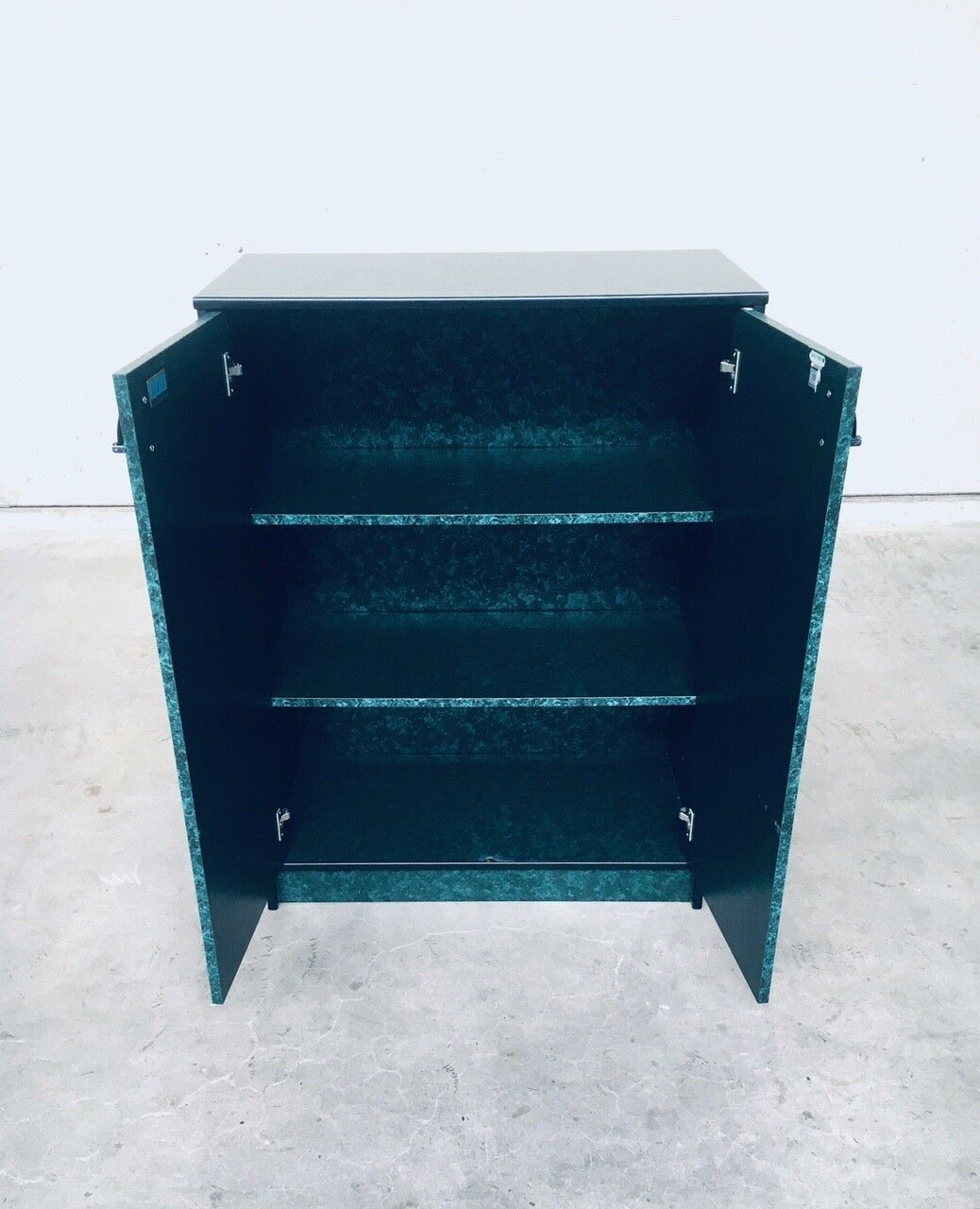 886.6 Memphis Style Highboard Chest By Gautier, France 1985 photo