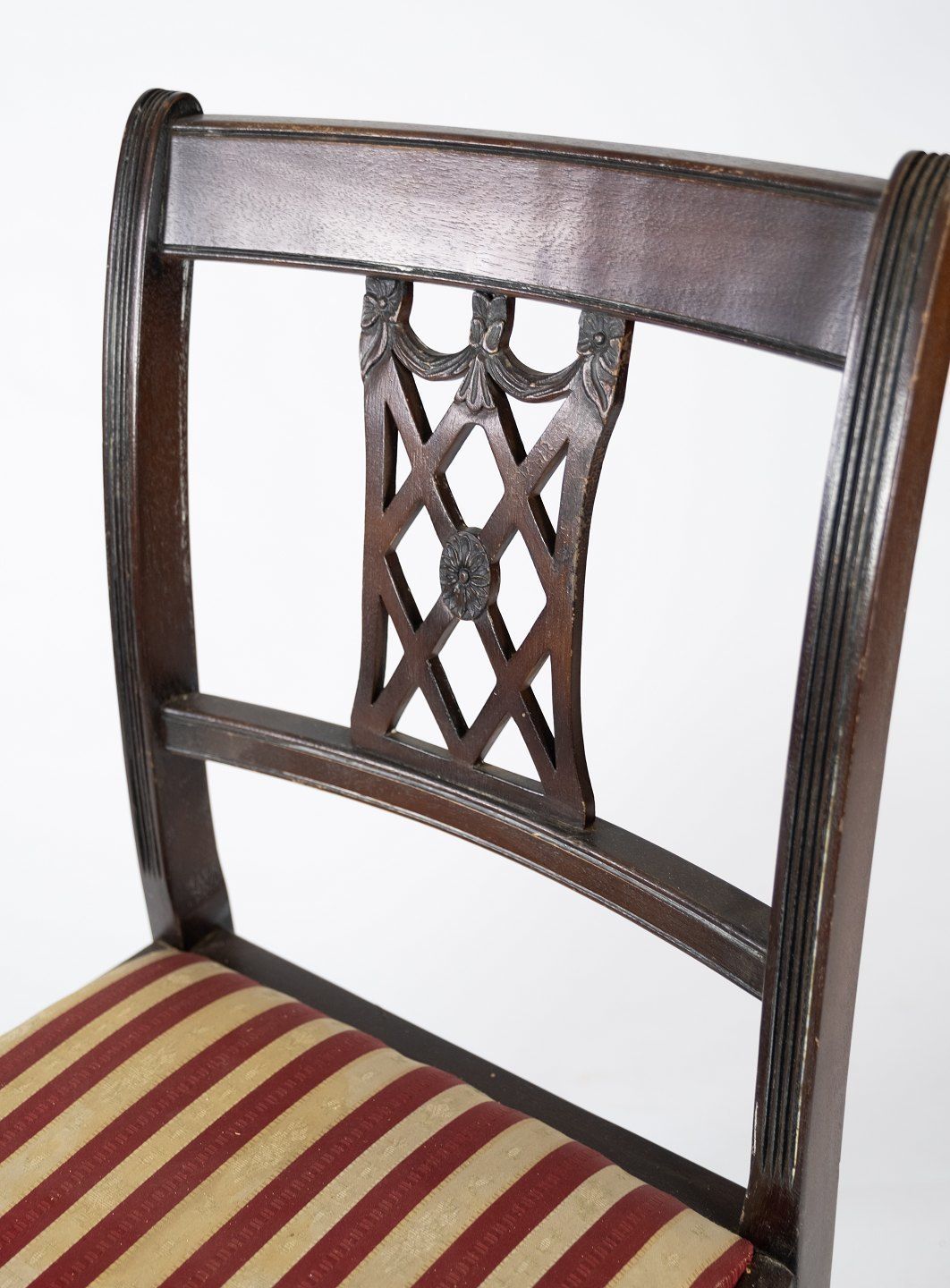 A Set Of 2 Mahogany Dining Chairs And Upholstered With Striped Fabric From The 1960s. photo vinterior