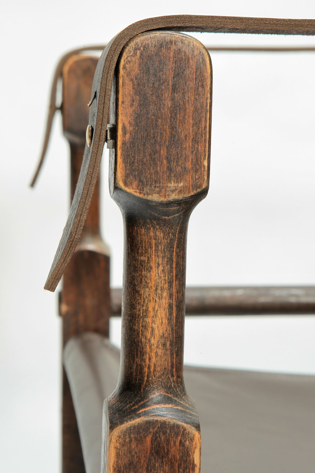 photo vintage Kienzle Safari Chair By Wohnbedarf, With New Leather, 50s