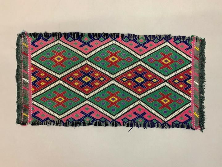 Vintage Turkish Mini Kilim 83x42 Cm Shabby Wool Small Kelim Rug Pink Red Green