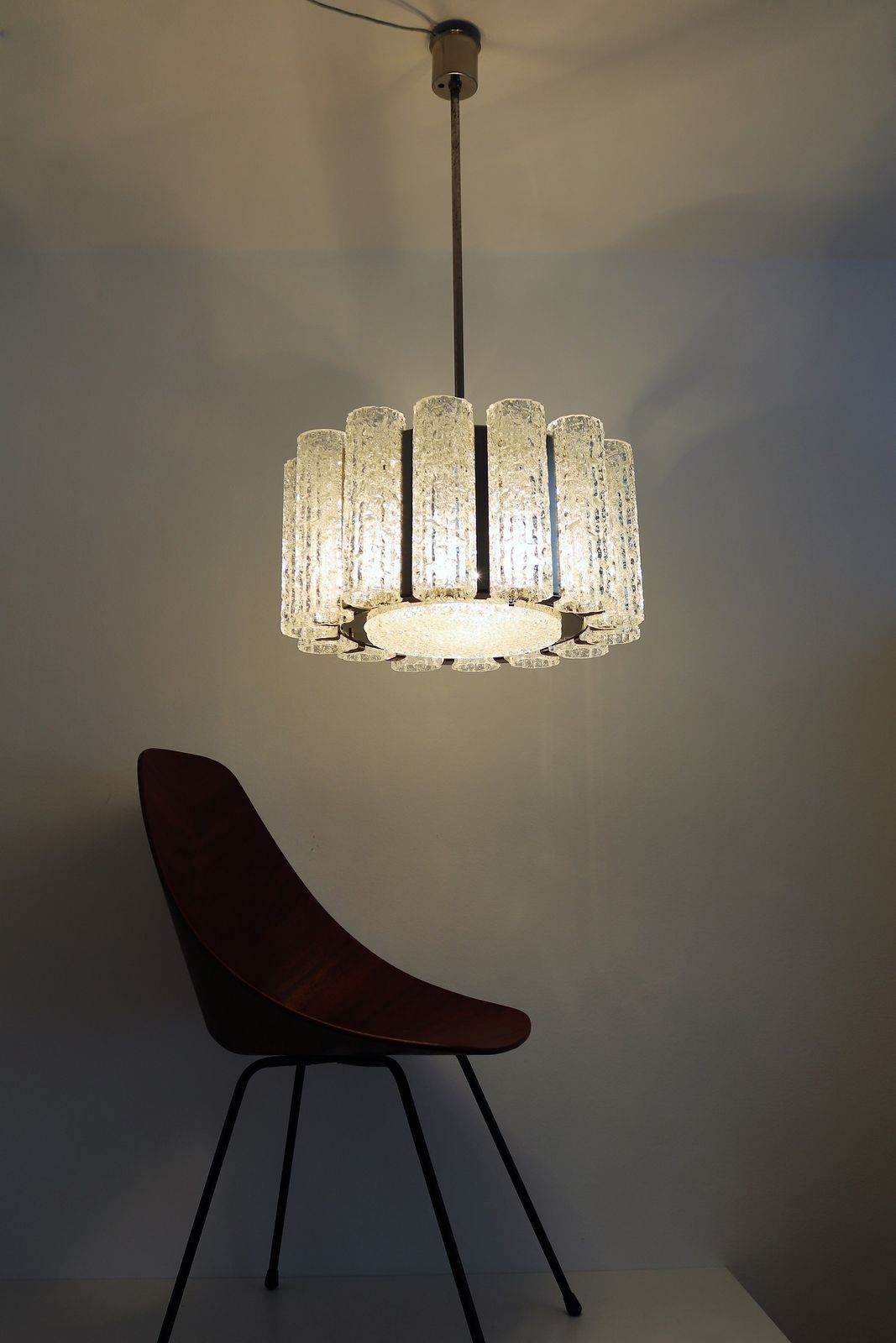 Midcentury Barovier Toso Murano Ice Glass Chandelier With Chrome Frame, 1960s photo vinterior