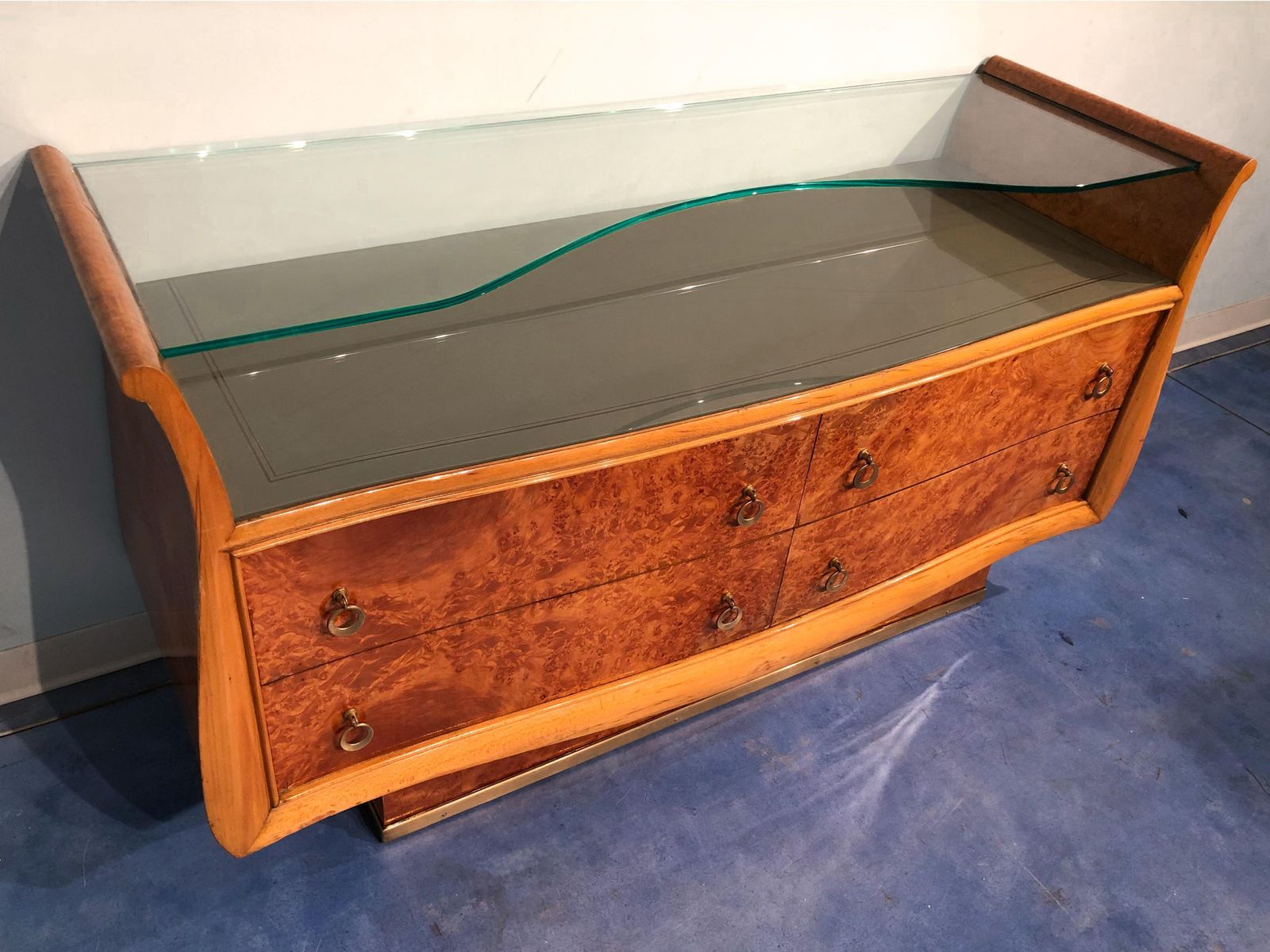 photo furniture Italian Mid Century Modern Chest Of Drawers In Birch Briar Root, 1950s