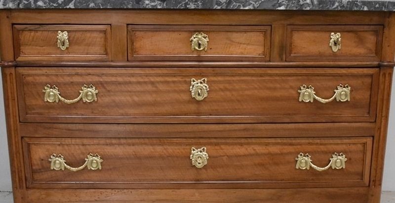 photo furniture Walnut Chest Of Drawers, Louis XVI Period   2nd Part 18th Century