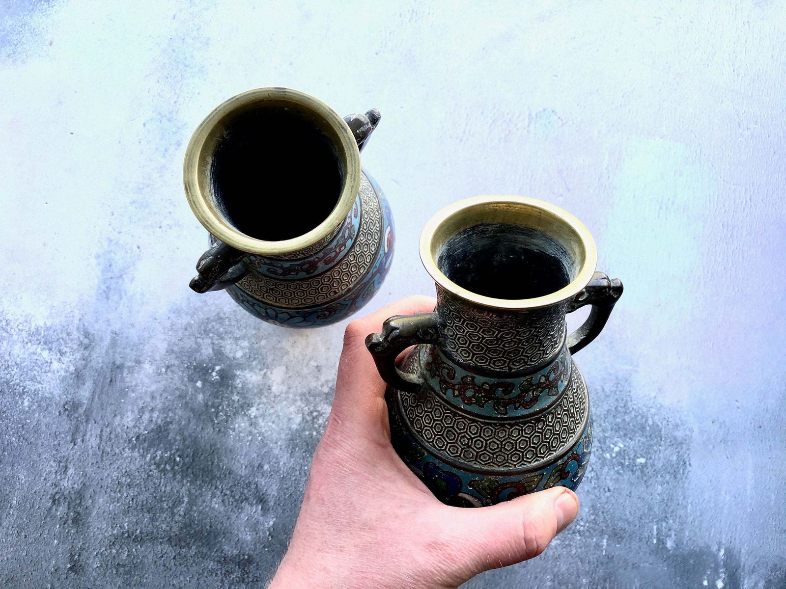 Pair Of 19th Century Antique Chinese Enamel Cloisonné Brass Vases photo vinterior