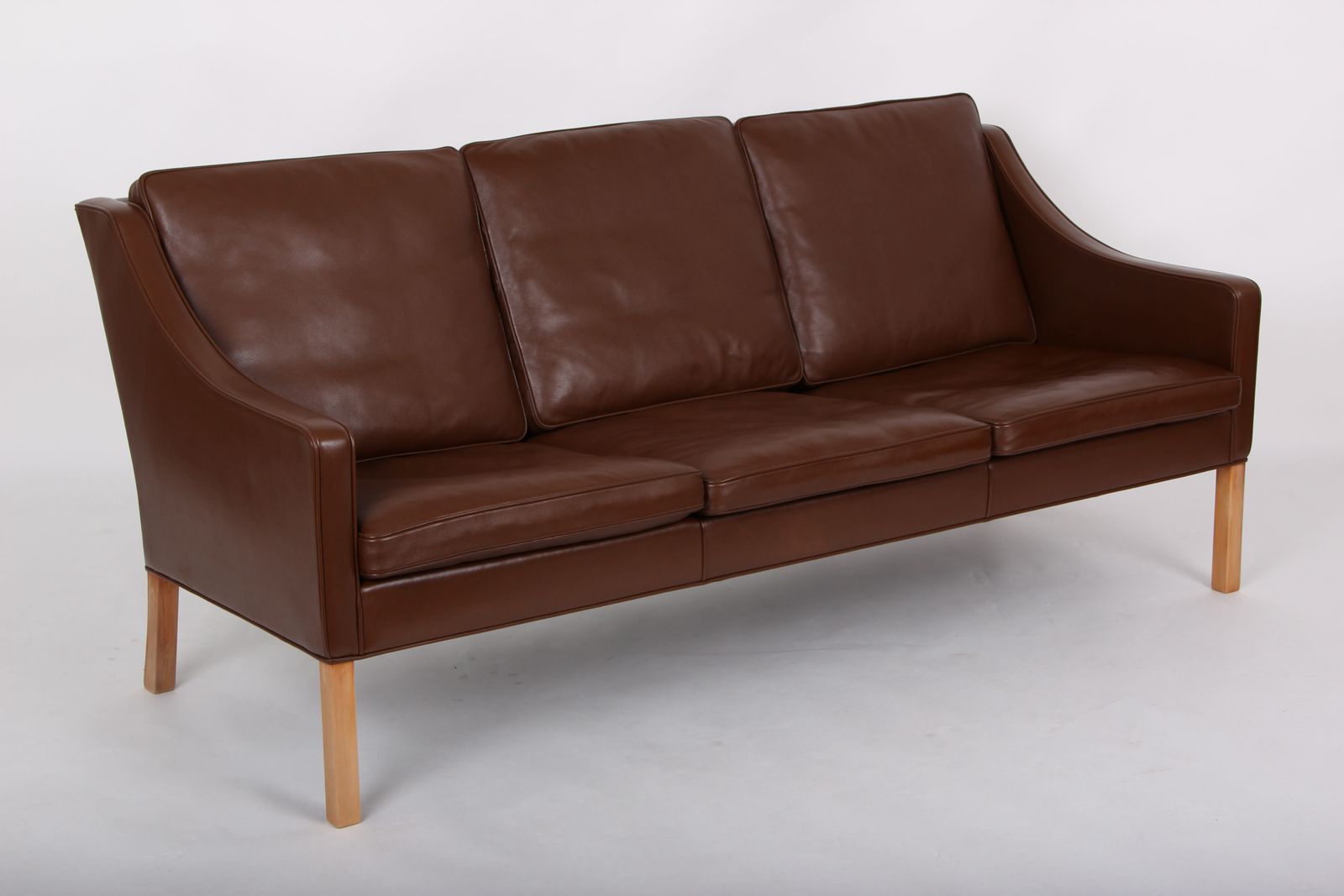photo furniture Borge Mogensen 3   Seat Sofa. Original Fredericia Furniture. Original Brown Leather.