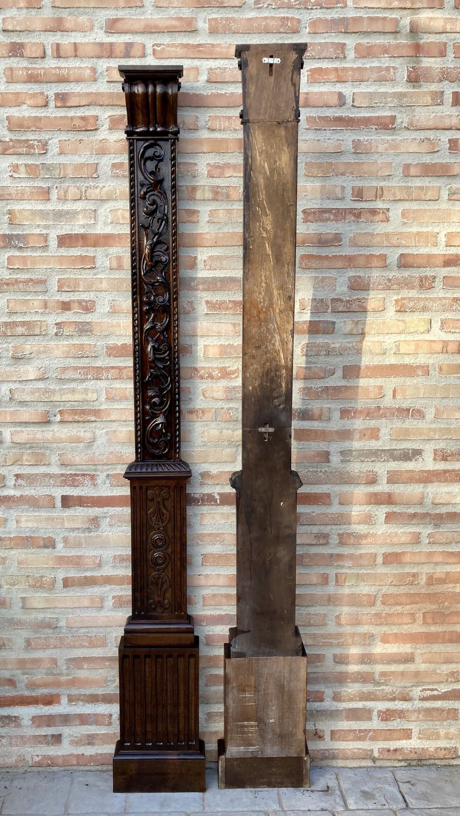 photo vintage Pair Of Carved Oak Panels
