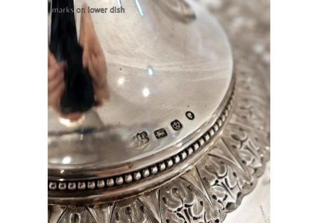 photo vintage 19th Century Antique Victorian Sterling Silver Large Centrepiece Sheffield 1875 John Frederick Fenton & Frank Fenton