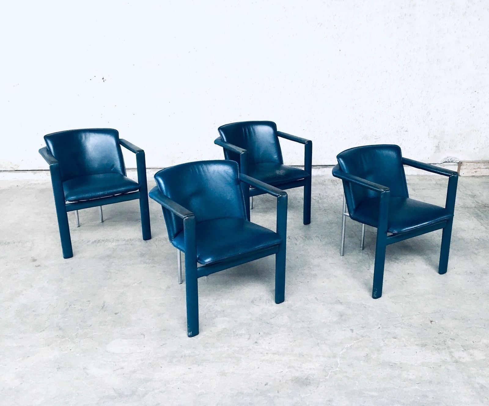 Cachucha Lederen Eetkamerstoelen, Ontwerp Hugo De Ruiter Voor Leolux, Jaren 1990 photo Meubels
