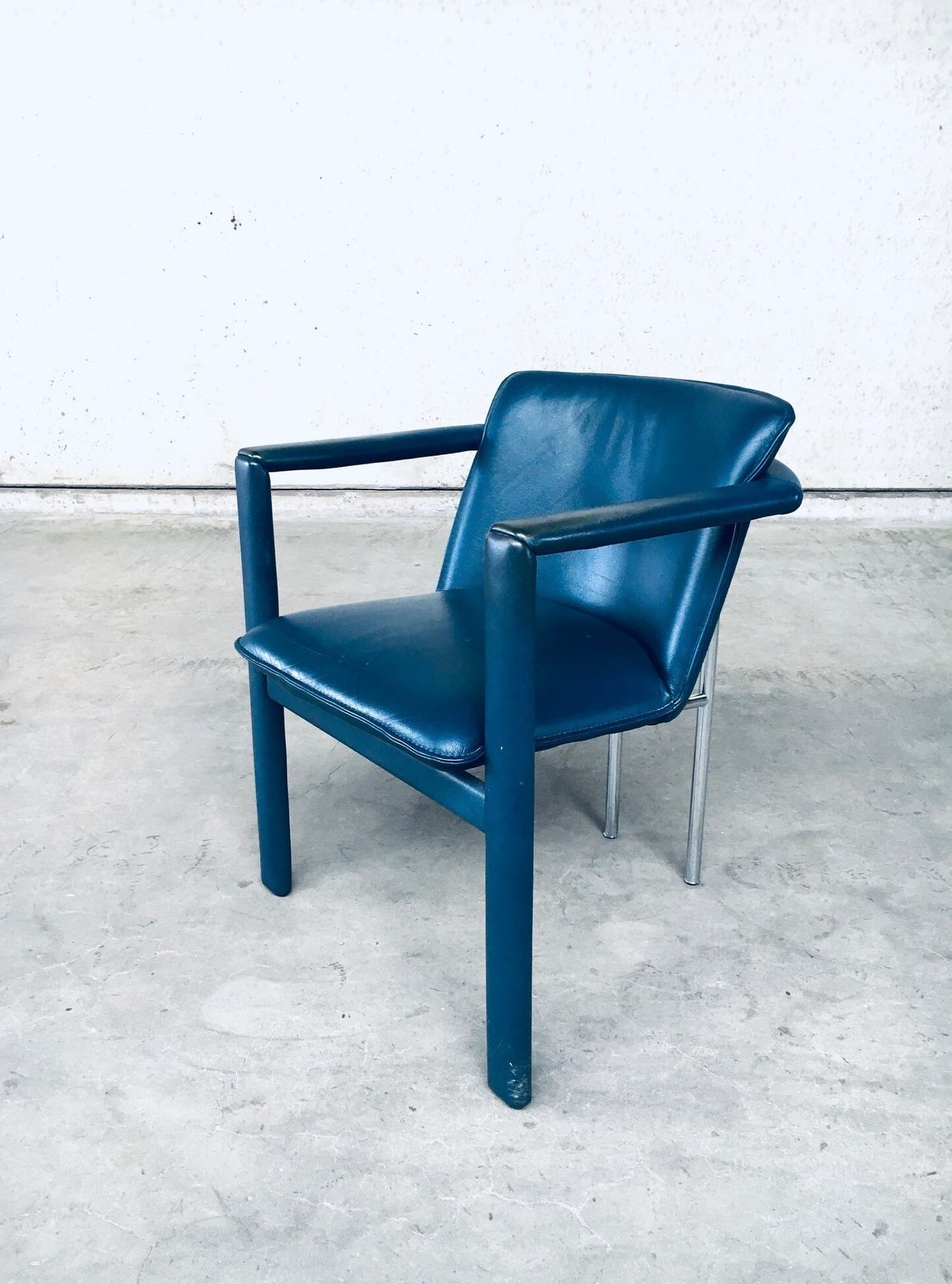 1364.0 Cachucha Lederen Eetkamerstoelen, Ontwerp Hugo De Ruiter Voor Leolux, Jaren 1990 photo