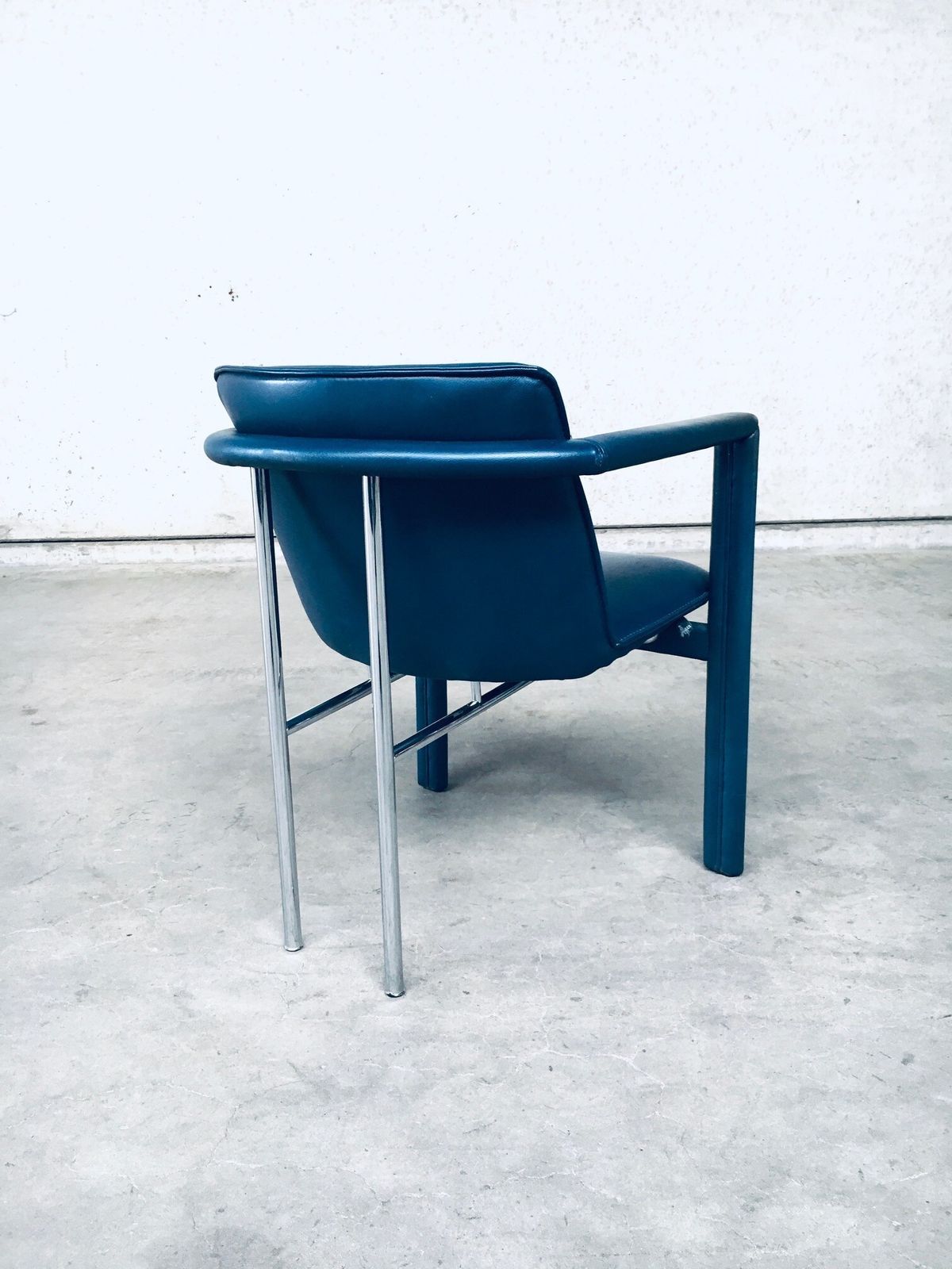 photo vinterior Cachucha Lederen Eetkamerstoelen, Ontwerp Hugo De Ruiter Voor Leolux, Jaren 1990