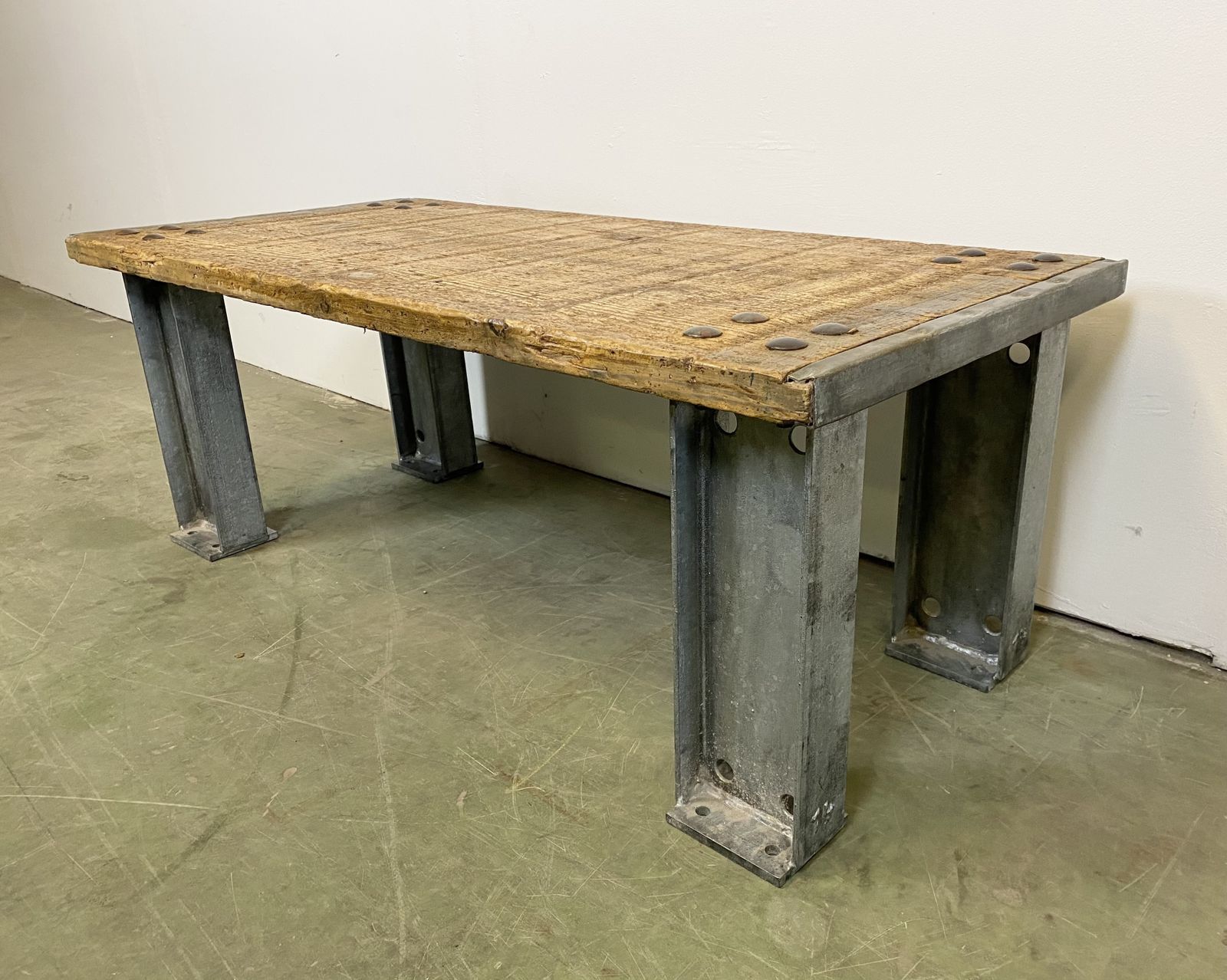 photo vinterior Industrial Coffee Table, 4x