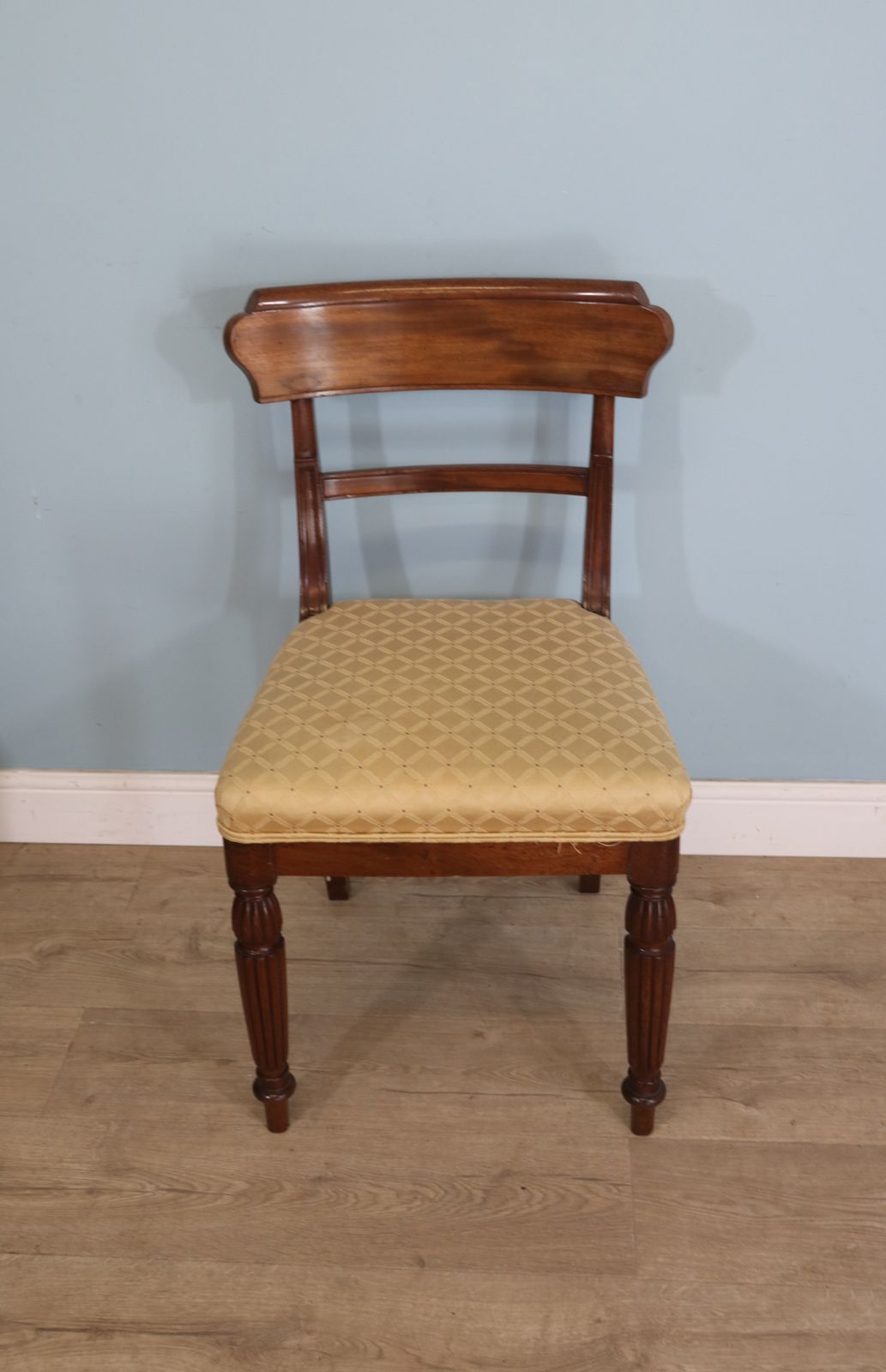 Manchester University. A Lovely Victorian Mahogany Bar Back Dining Chair photo vinterior