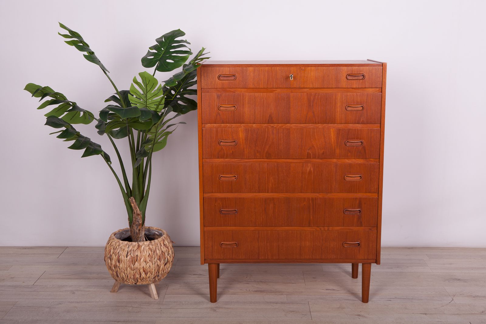 Mid Century Danish Teak Dresser, 1960s